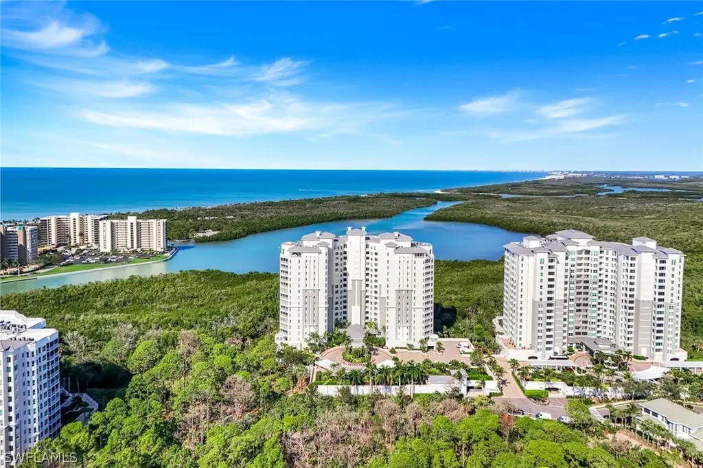 295 Grande Way Naples FL 34110