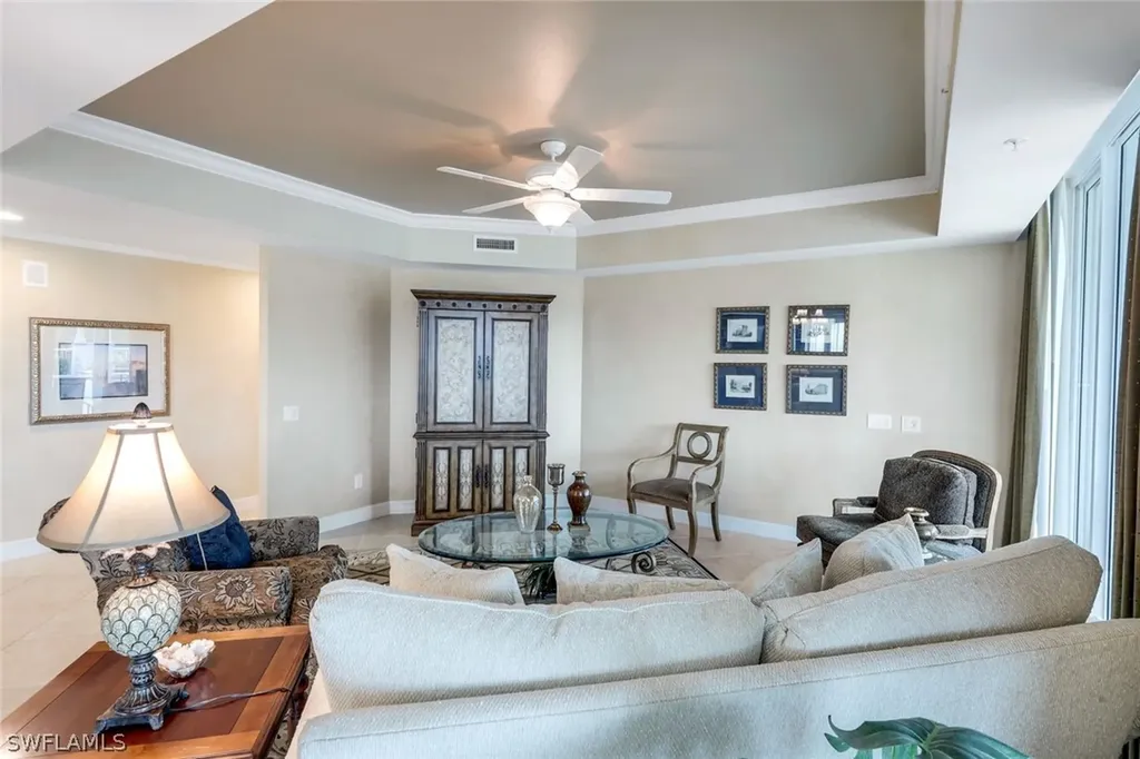 295 Grande Way Naples FL 34110