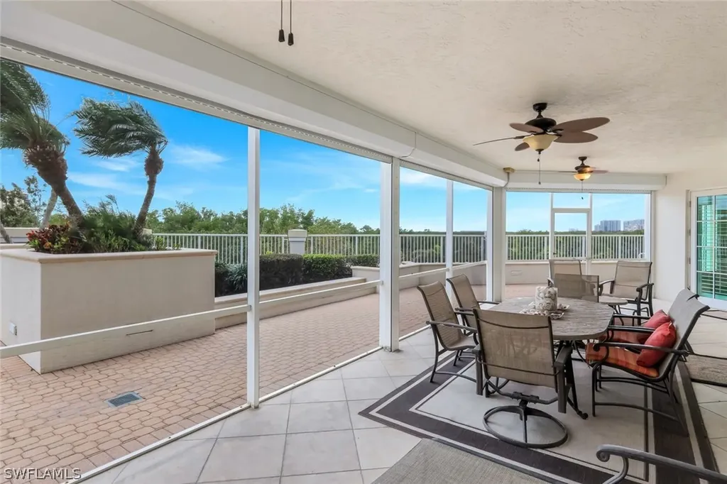 295 Grande Way Naples FL 34110