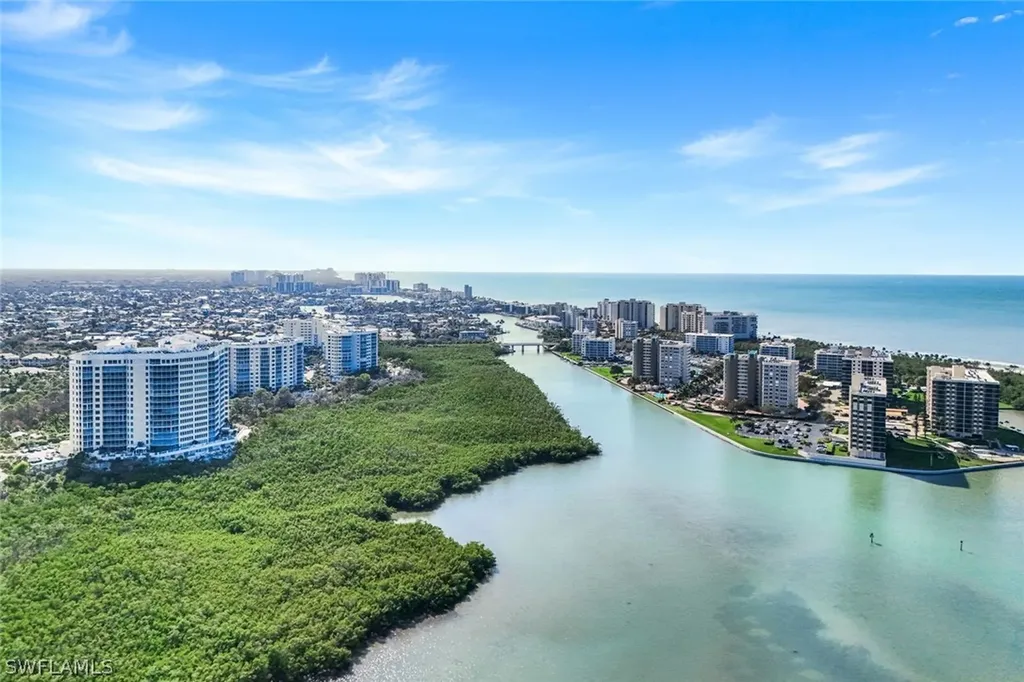 295 Grande Way Naples FL 34110
