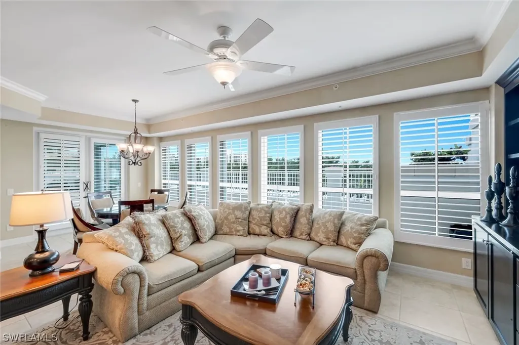 295 Grande Way Naples FL 34110