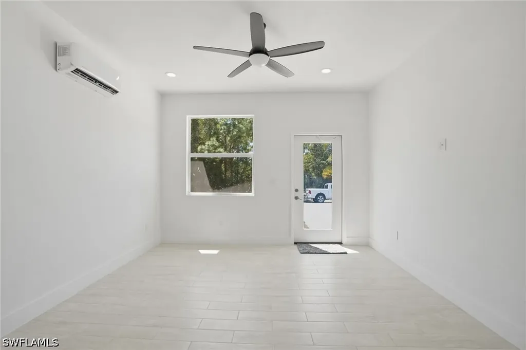 2906 52nd Street W Lehigh Acres FL 33971