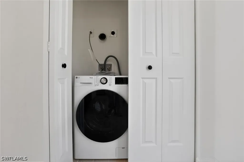 2908 52nd Street W Lehigh Acres FL 33971