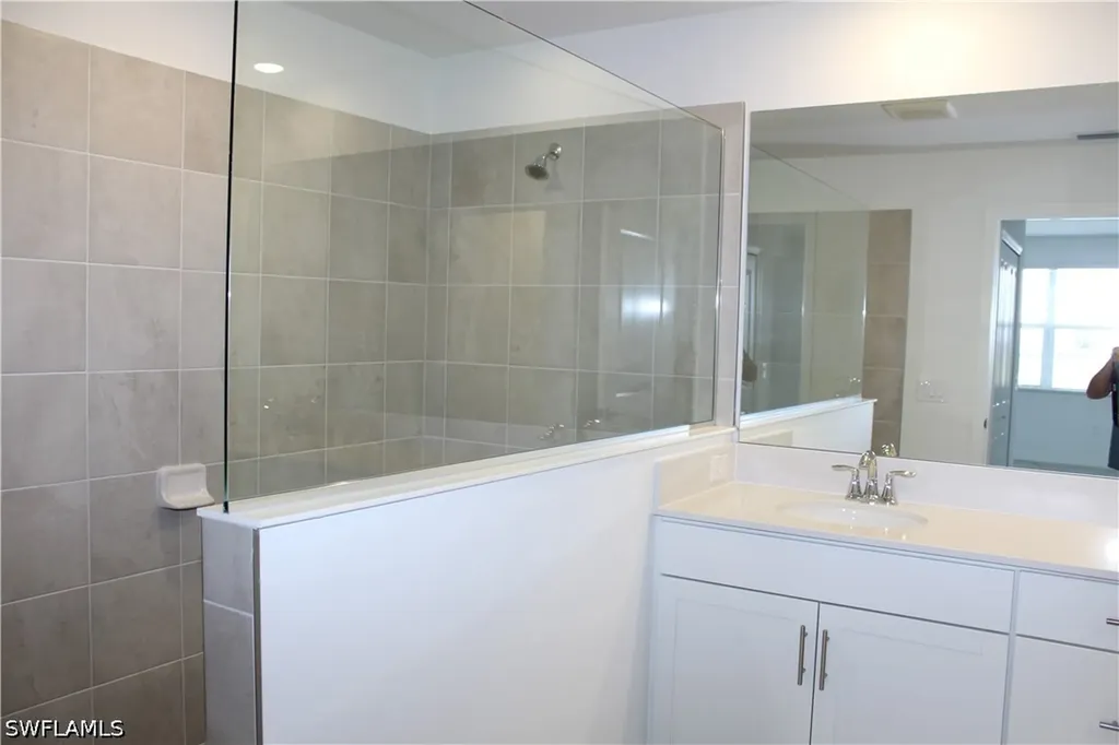 5661 Melbourne Court Ave Maria FL 34142