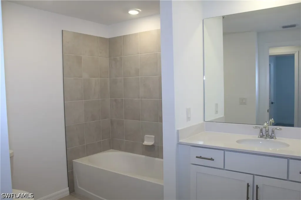 5661 Melbourne Court Ave Maria FL 34142