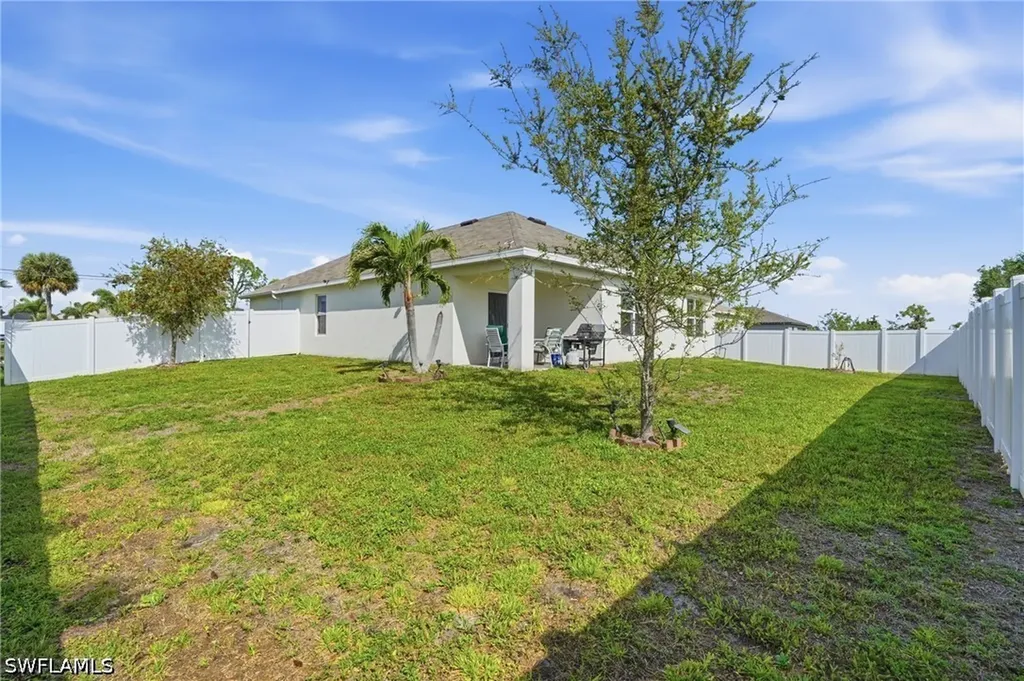 2505 NW 20th Place Cape Coral FL 33993