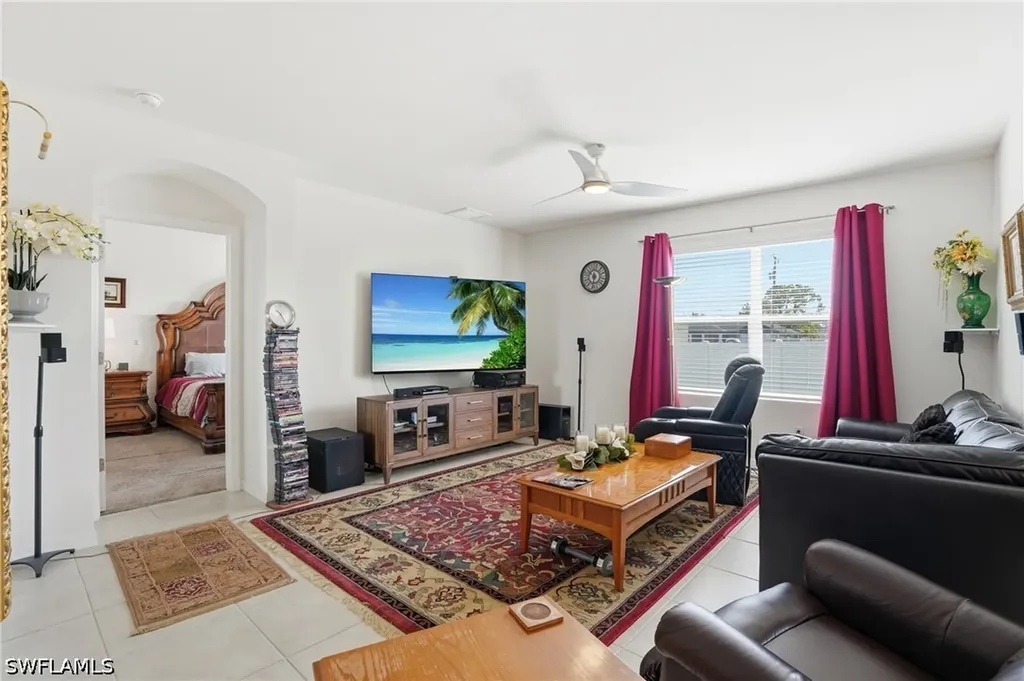2505 NW 20th Place Cape Coral FL 33993