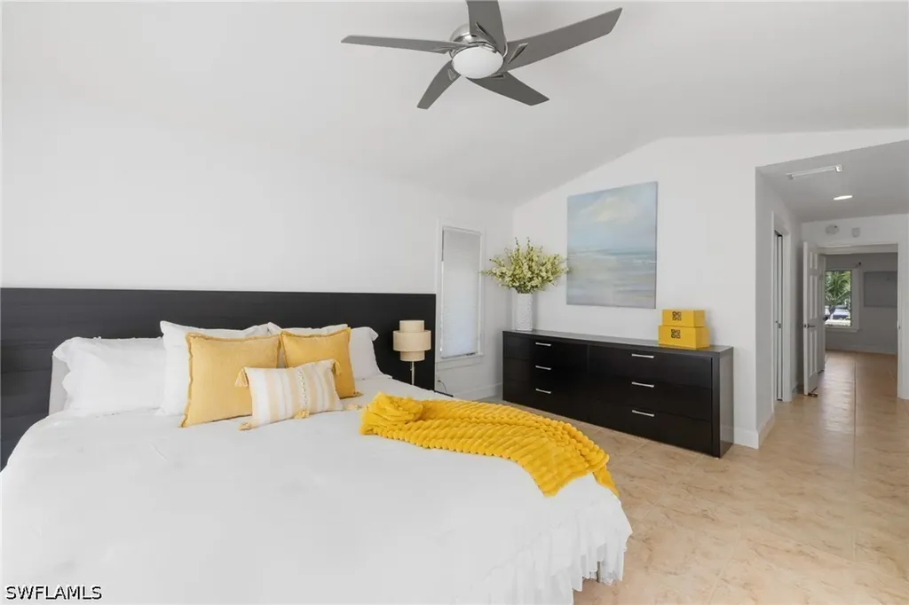 319 Pirates Bight Naples FL 34103