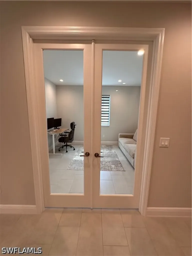 2653 Seychelles Circle Naples FL 34112