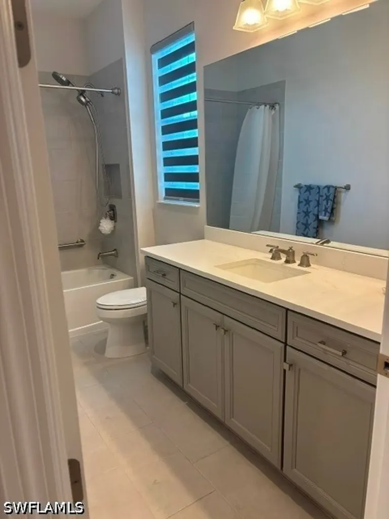 2653 Seychelles Circle Naples FL 34112