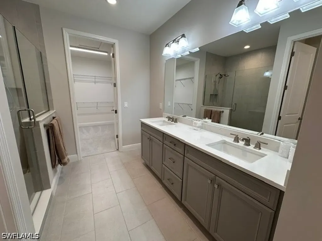 2653 Seychelles Circle Naples FL 34112