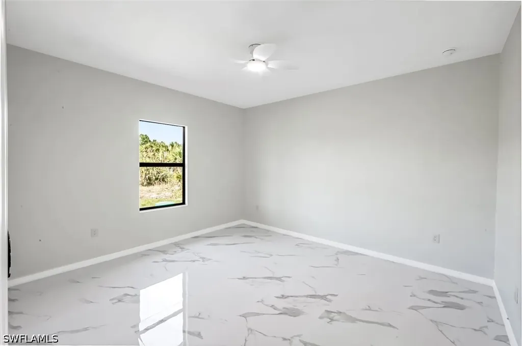 1235/1237 Hillcrest Street E Lehigh Acres FL 33974