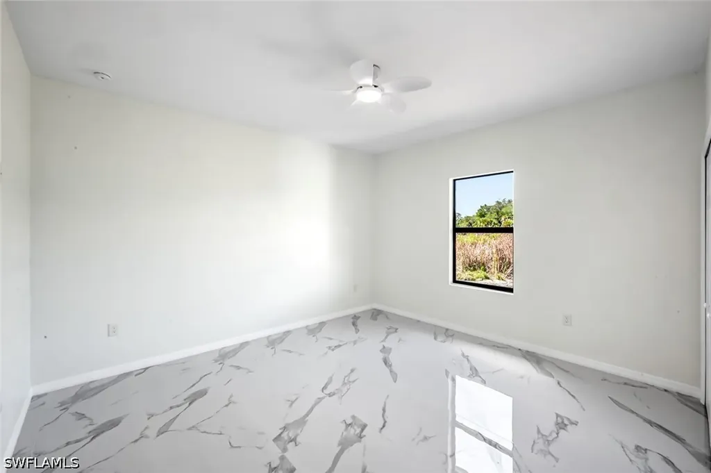 1235/1237 Hillcrest Street E Lehigh Acres FL 33974