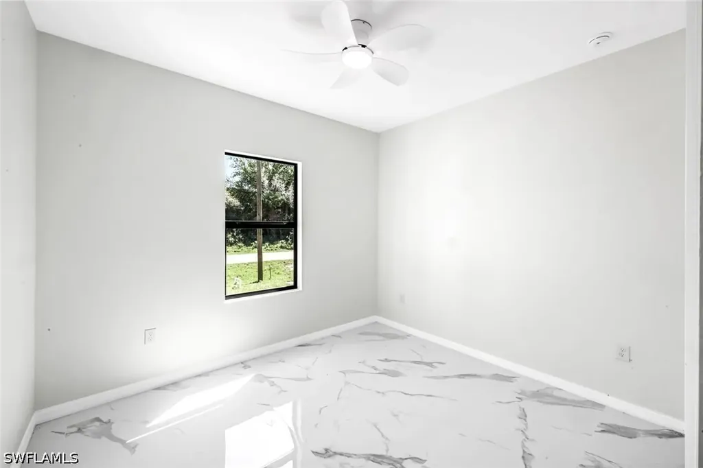 1235/1237 Hillcrest Street E Lehigh Acres FL 33974