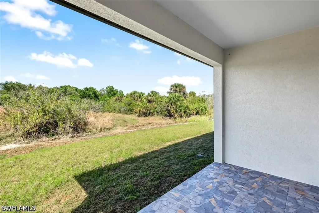 1235/1237 Hillcrest Street E Lehigh Acres FL 33974
