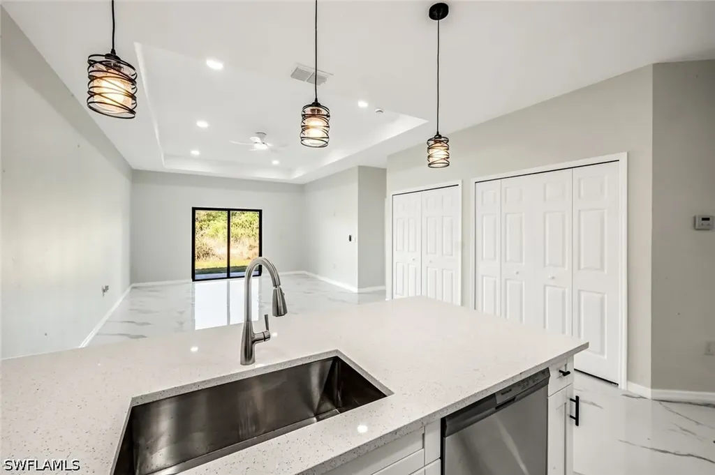 1235/1237 Hillcrest Street E Lehigh Acres FL 33974