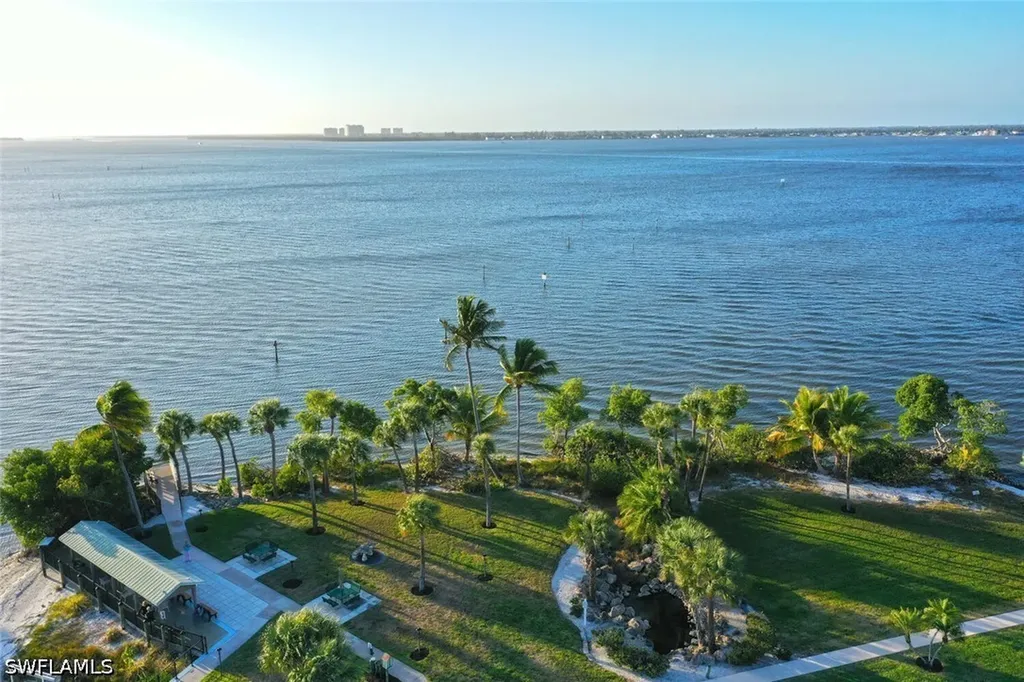14490 Laguna Drive Fort Myers FL 33908