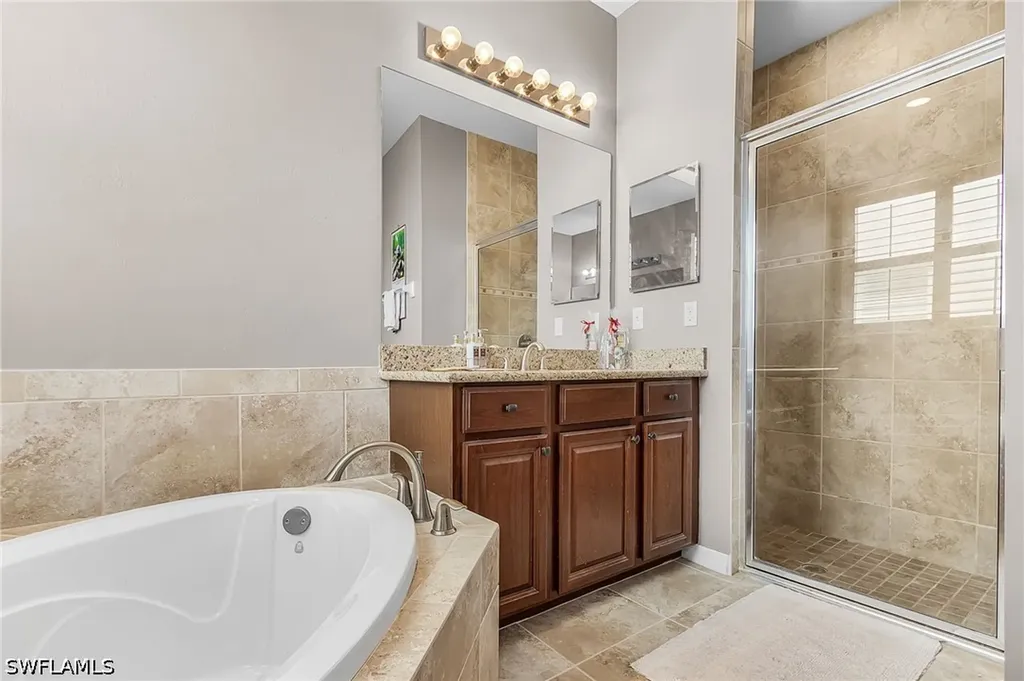 8446 Sumner Avenue Fort Myers FL 33908