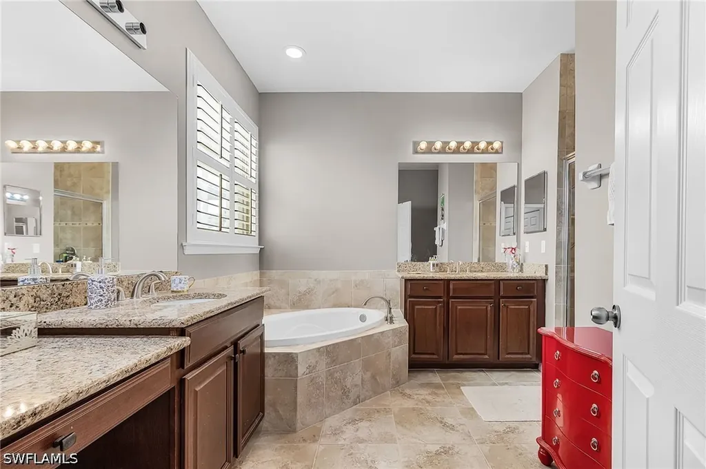 8446 Sumner Avenue Fort Myers FL 33908