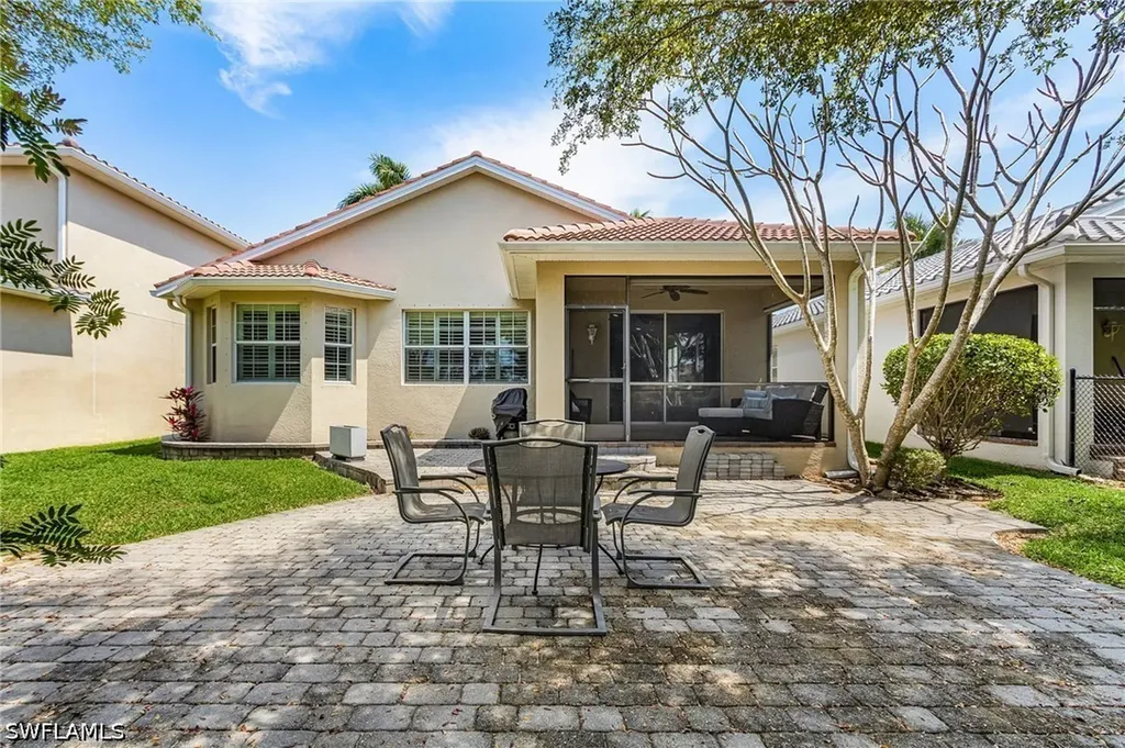 8446 Sumner Avenue Fort Myers FL 33908