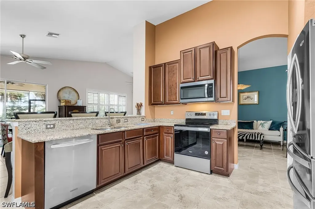 8446 Sumner Avenue Fort Myers FL 33908