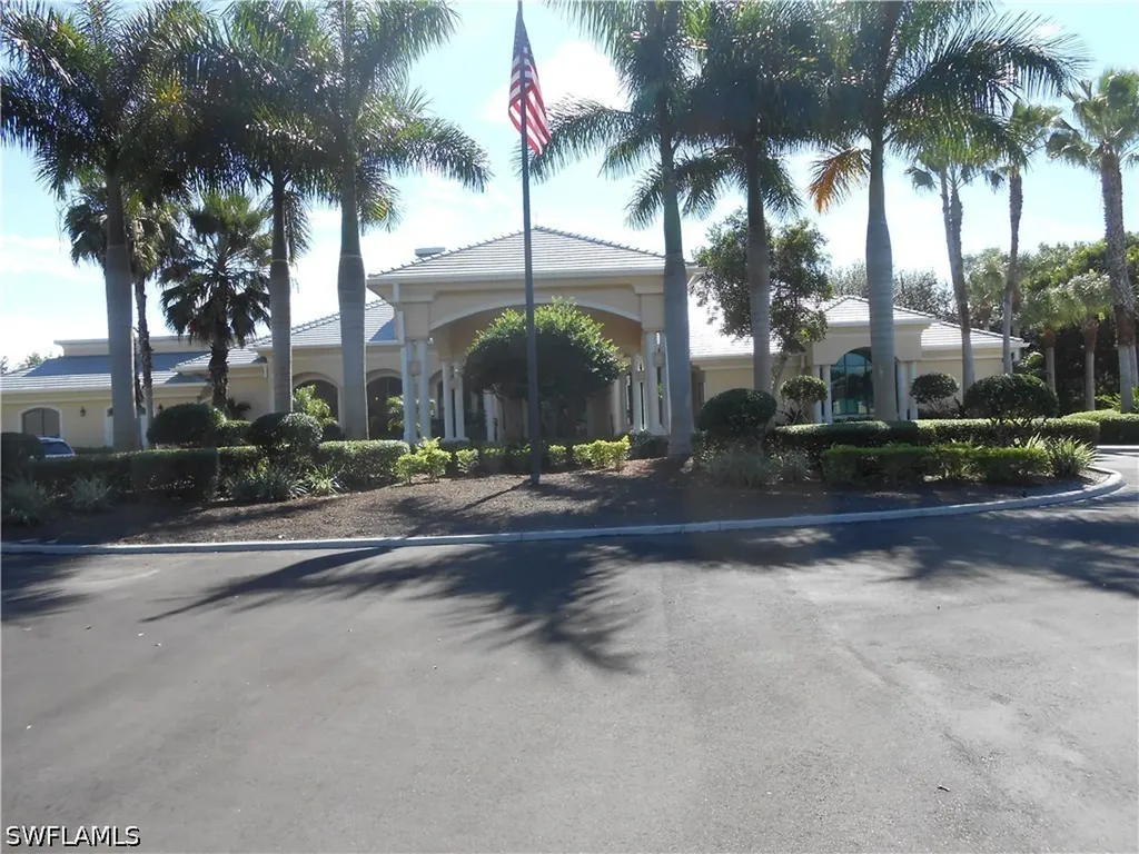 2855 Cypress Trace Circle Naples FL 34119