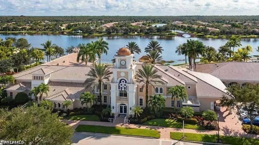 3687 El Segundo Court Naples FL 34109