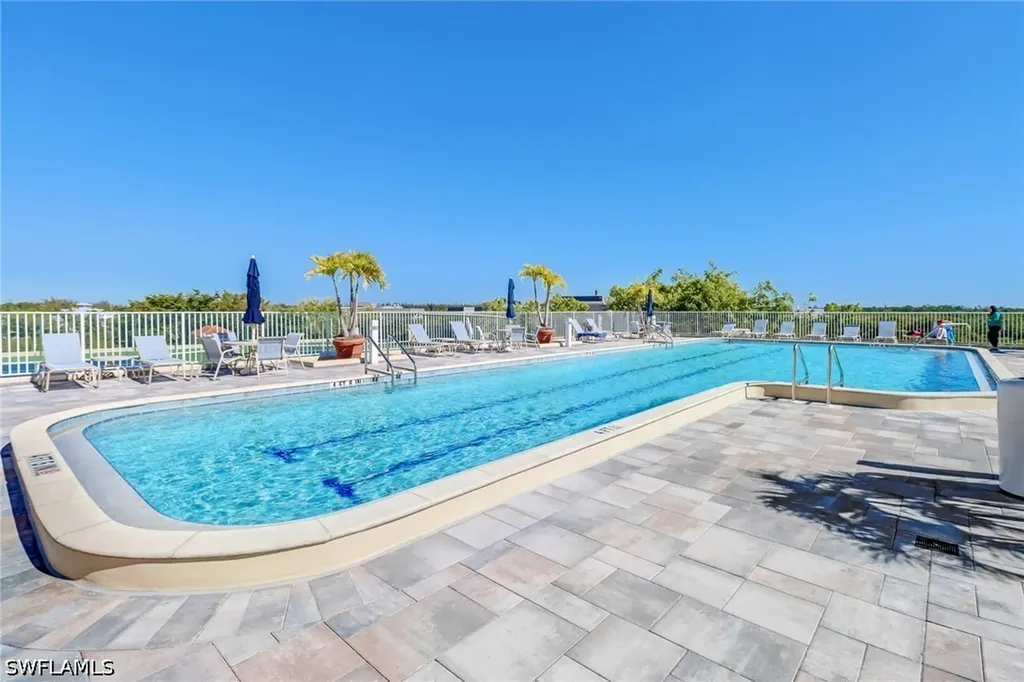 451 Bayfront Place Naples FL 34102