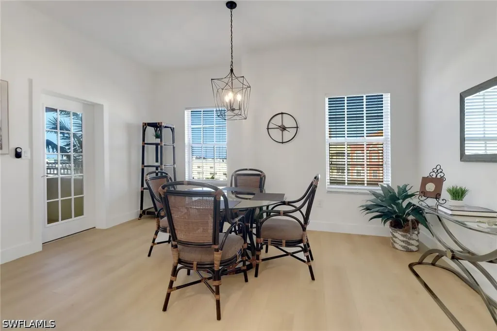 451 Bayfront Place Naples FL 34102