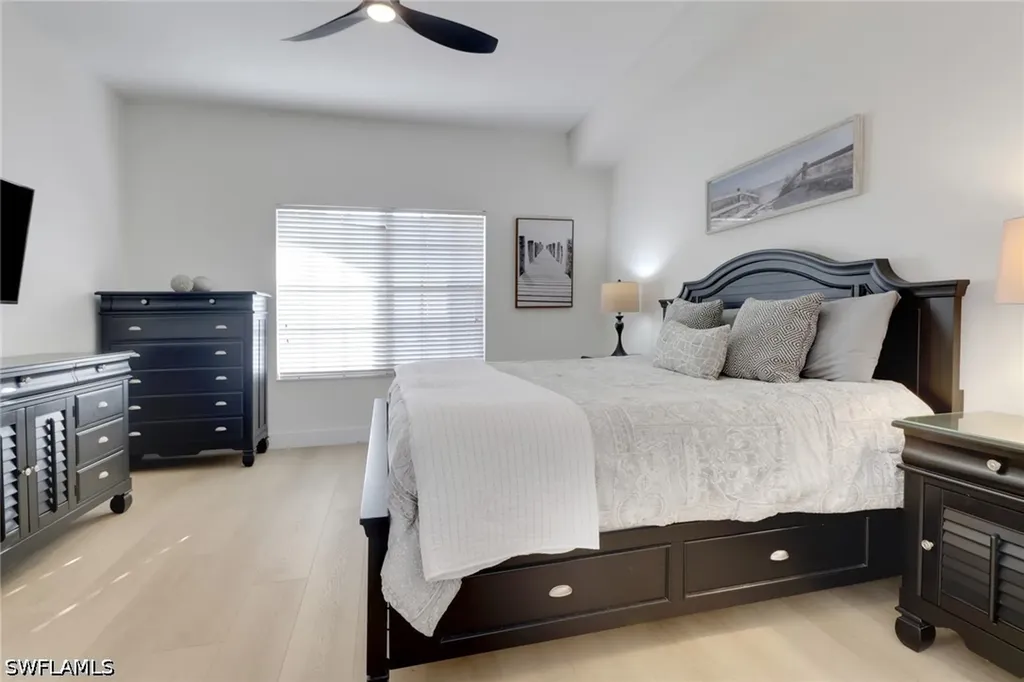 451 Bayfront Place Naples FL 34102