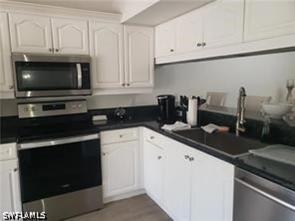 2448 Hidden Lake Drive Naples FL 34112