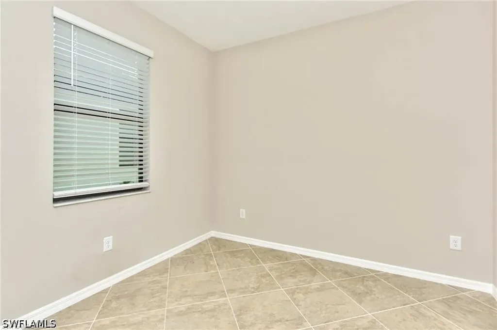 9460 Foxglove Lane Naples FL 34120