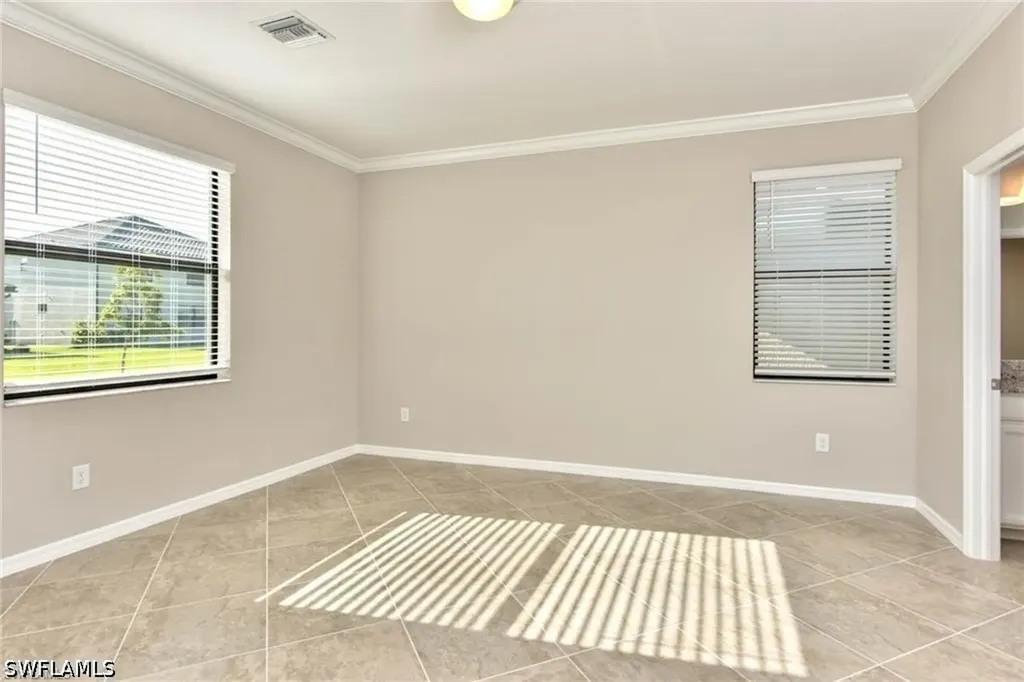 9460 Foxglove Lane Naples FL 34120