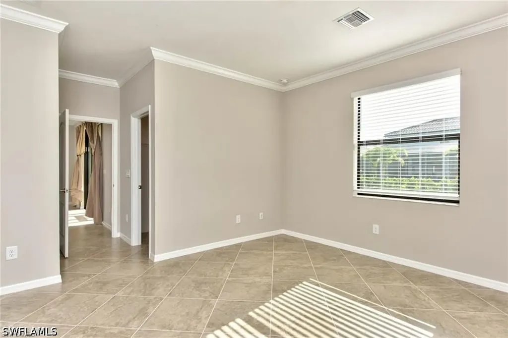 9460 Foxglove Lane Naples FL 34120