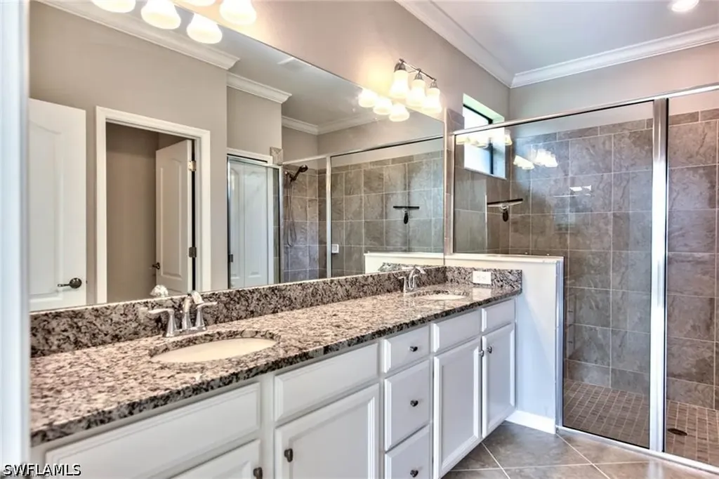 9460 Foxglove Lane Naples FL 34120