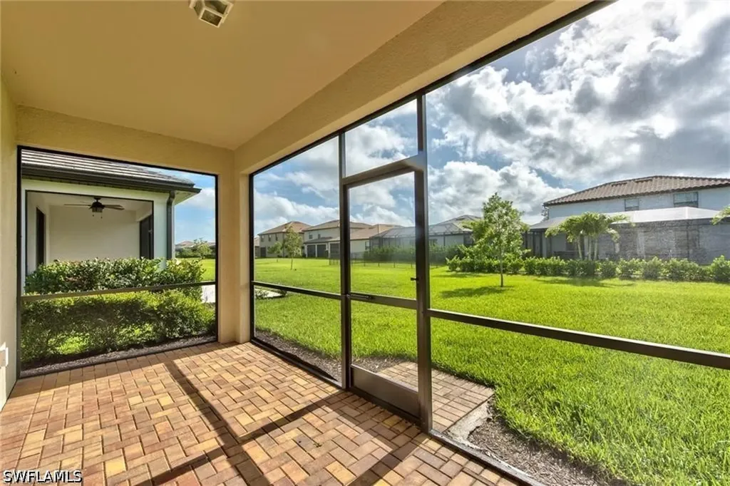 9460 Foxglove Lane Naples FL 34120