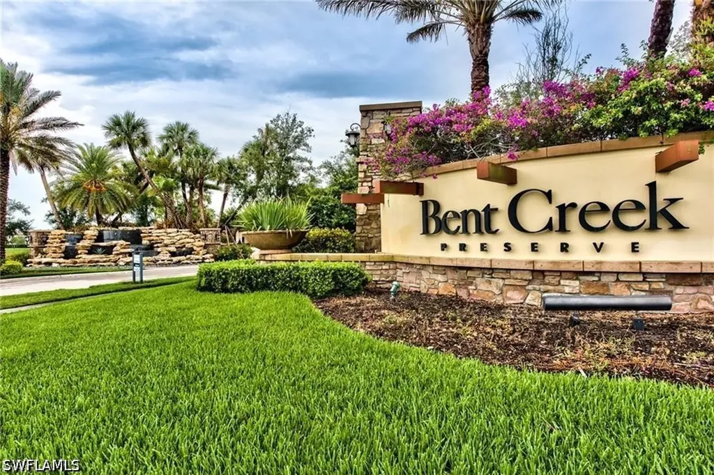 9460 Foxglove Lane Naples FL 34120