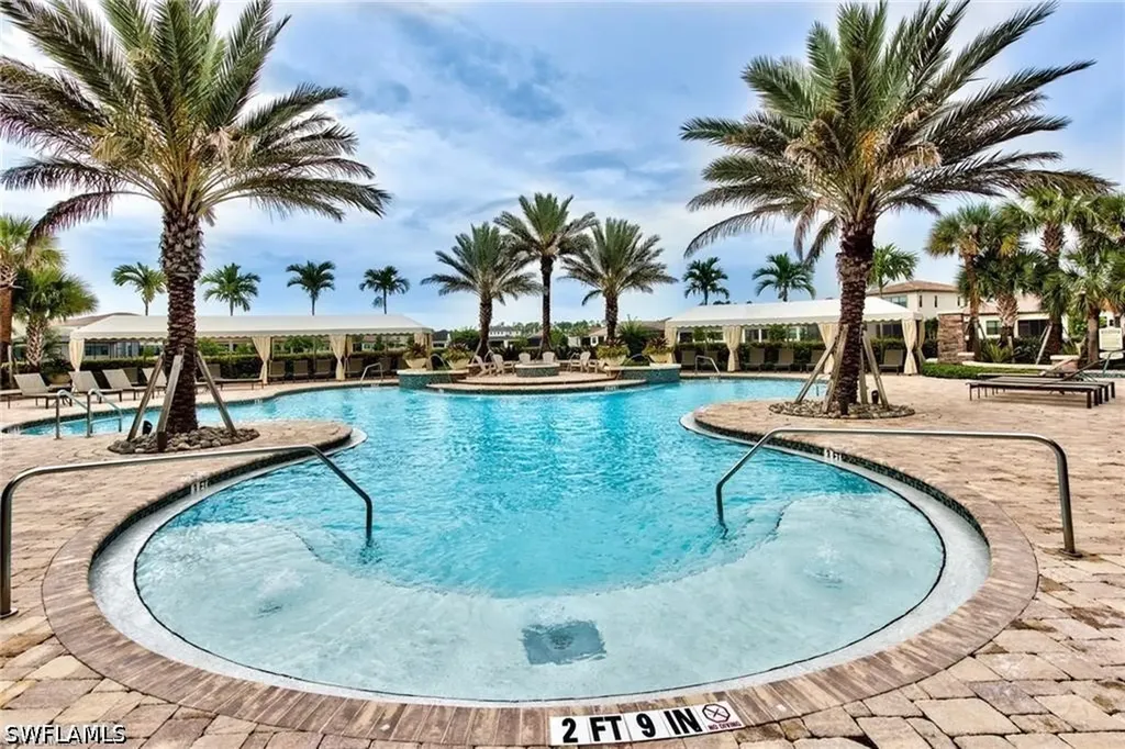 9460 Foxglove Lane Naples FL 34120