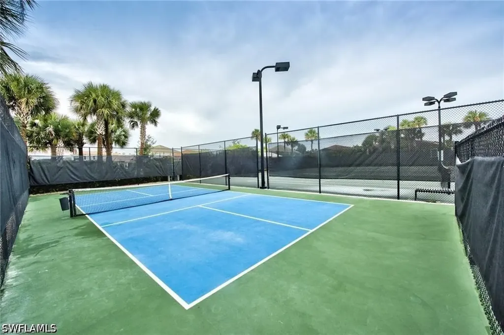 9460 Foxglove Lane Naples FL 34120