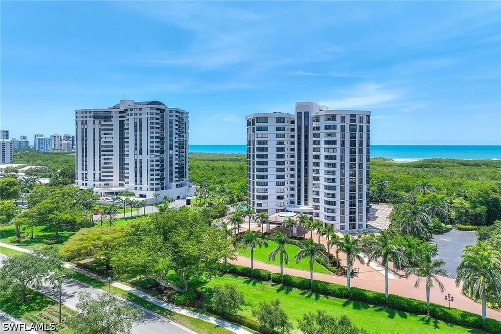 6075 Pelican Bay Boulevard Naples FL 34108