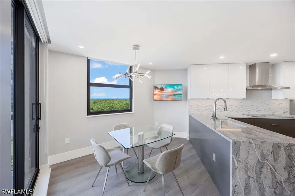 6075 Pelican Bay Boulevard Naples FL 34108
