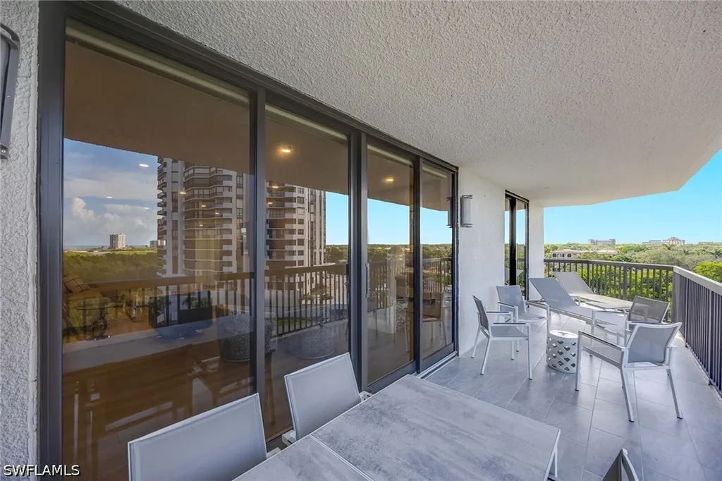 6075 Pelican Bay Boulevard Naples FL 34108
