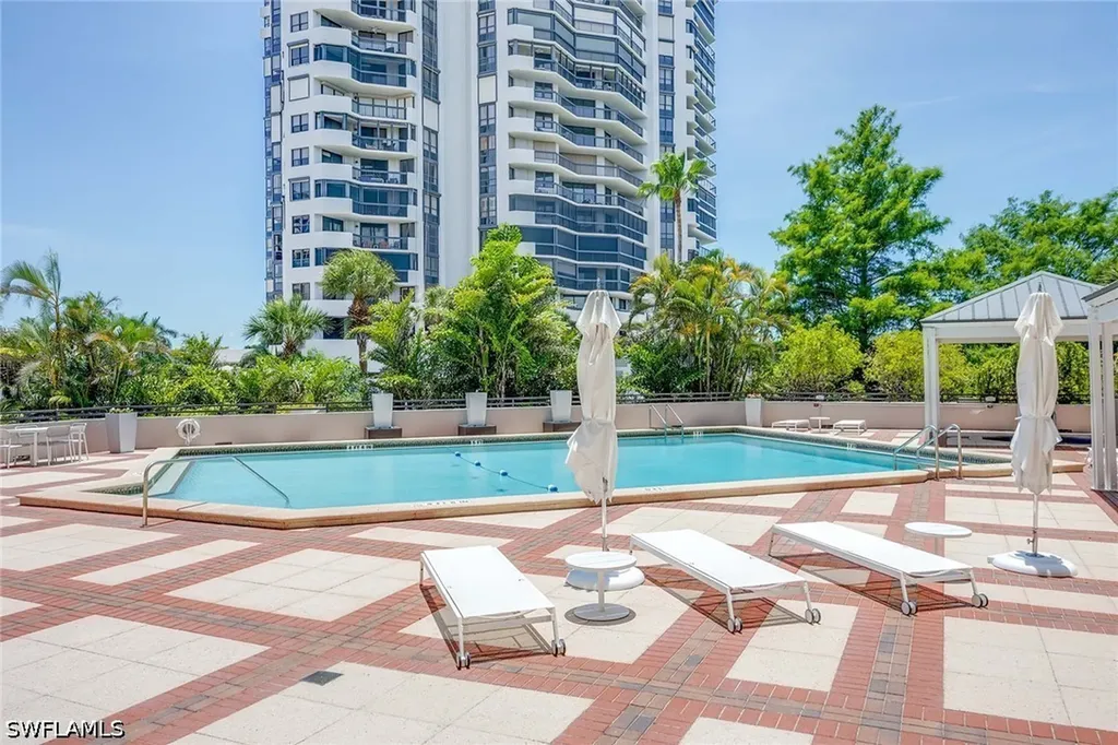 6075 Pelican Bay Boulevard Naples FL 34108