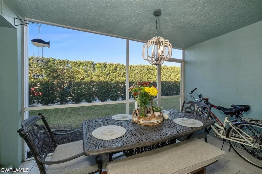 154 Cypress Way E Naples FL 34110