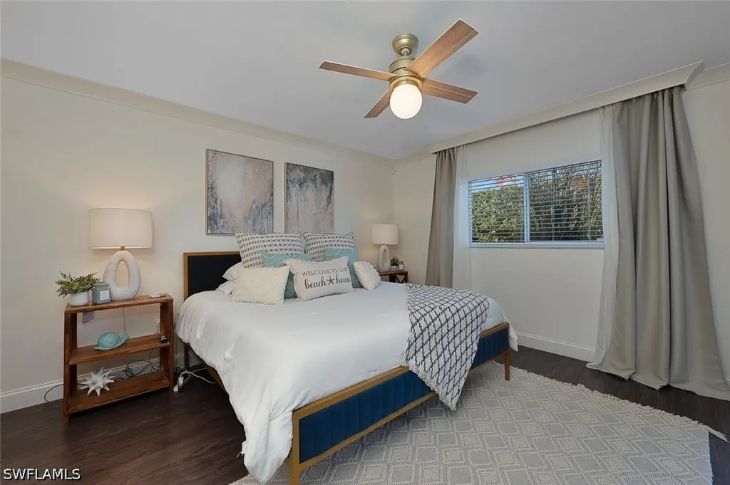154 Cypress Way E Naples FL 34110