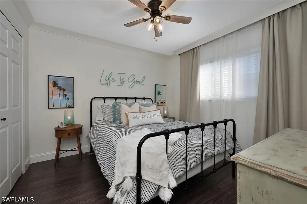 154 Cypress Way E Naples FL 34110