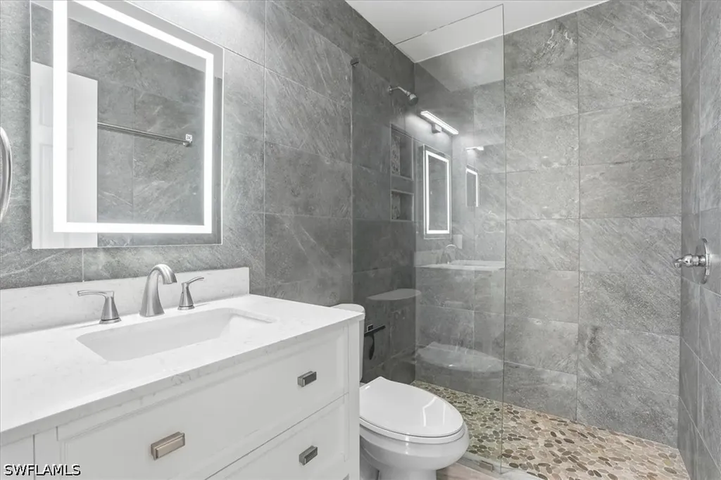 10225 Boca Circle Naples FL 34109