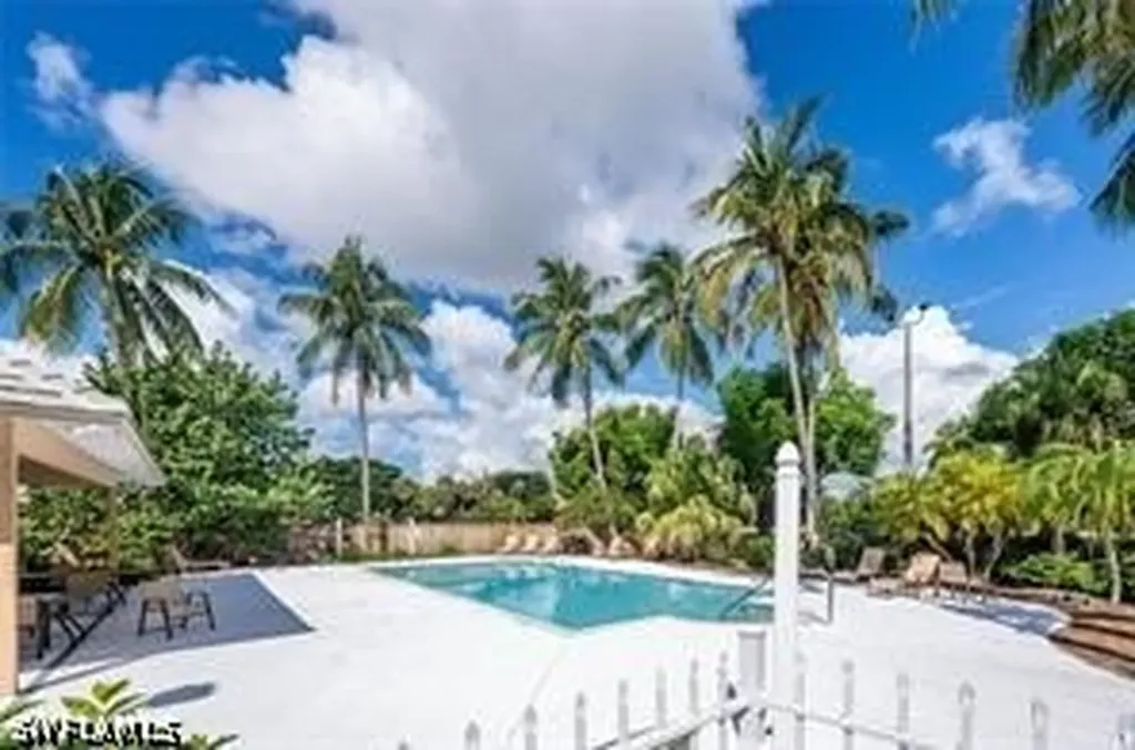 10225 Boca Circle Naples FL 34109
