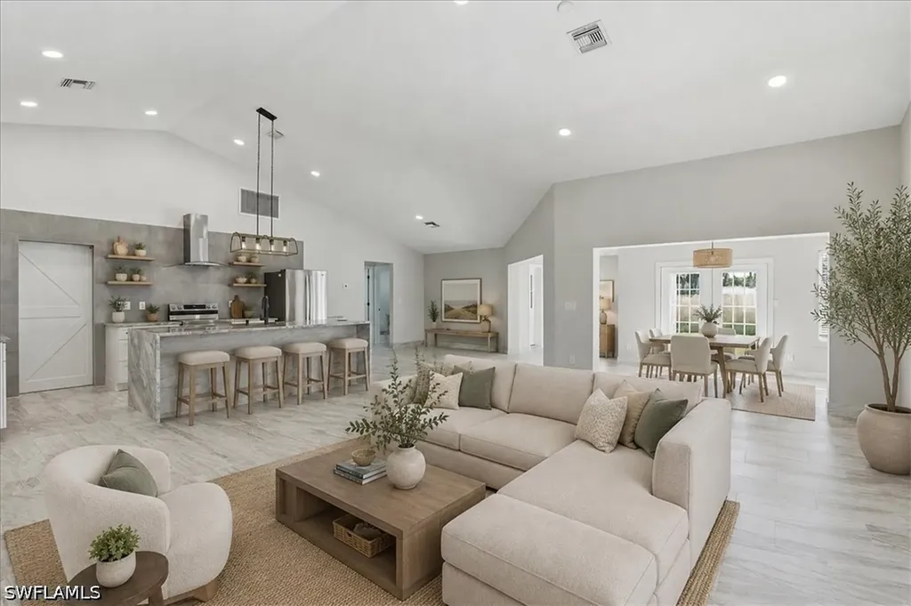 10225 Boca Circle Naples FL 34109