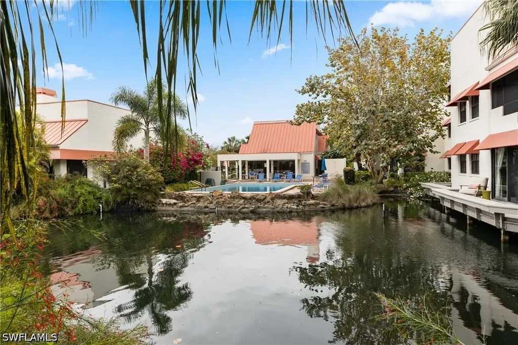 595 Serendipity Drive Naples FL 34108